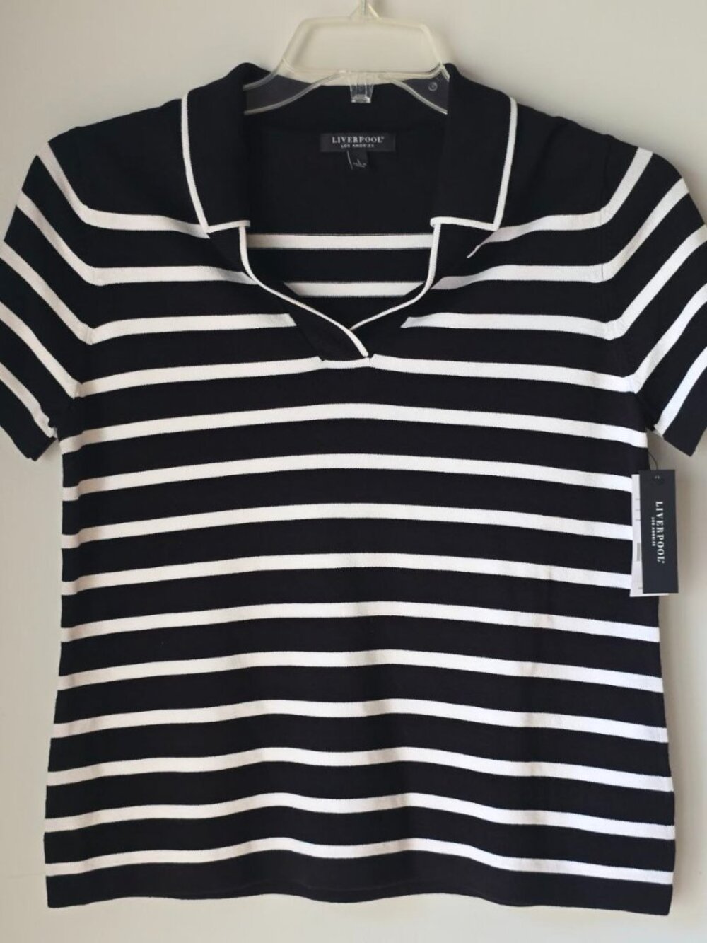 Liverpool Los Angeles Women's Black and White Striped Jumper L